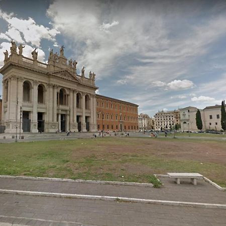 Lovely 4-Bedroom Apartment 30M Sangiovanni Metro 罗马 外观 照片