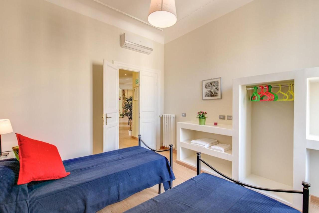 Lovely 4-Bedroom Apartment 30M Sangiovanni Metro 罗马 外观 照片