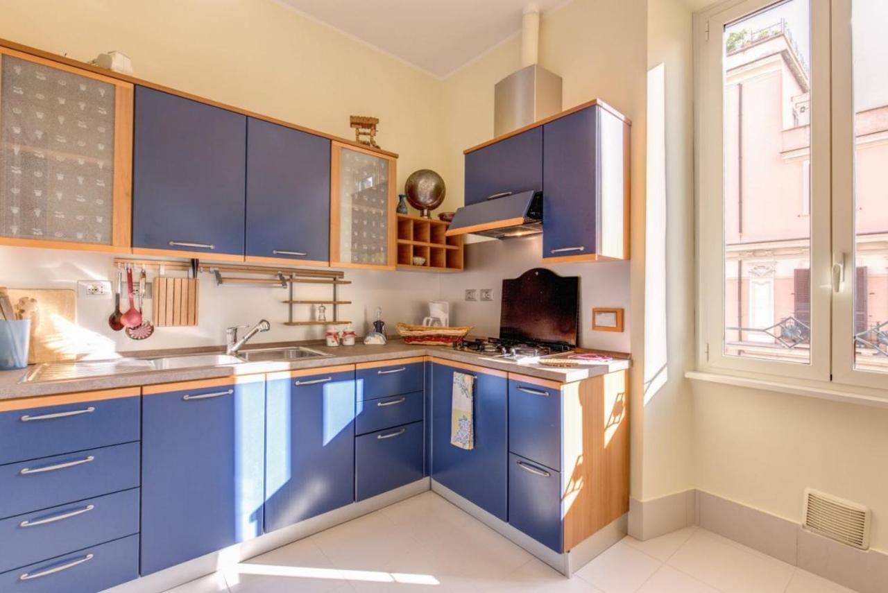 Lovely 4-Bedroom Apartment 30M Sangiovanni Metro 罗马 外观 照片