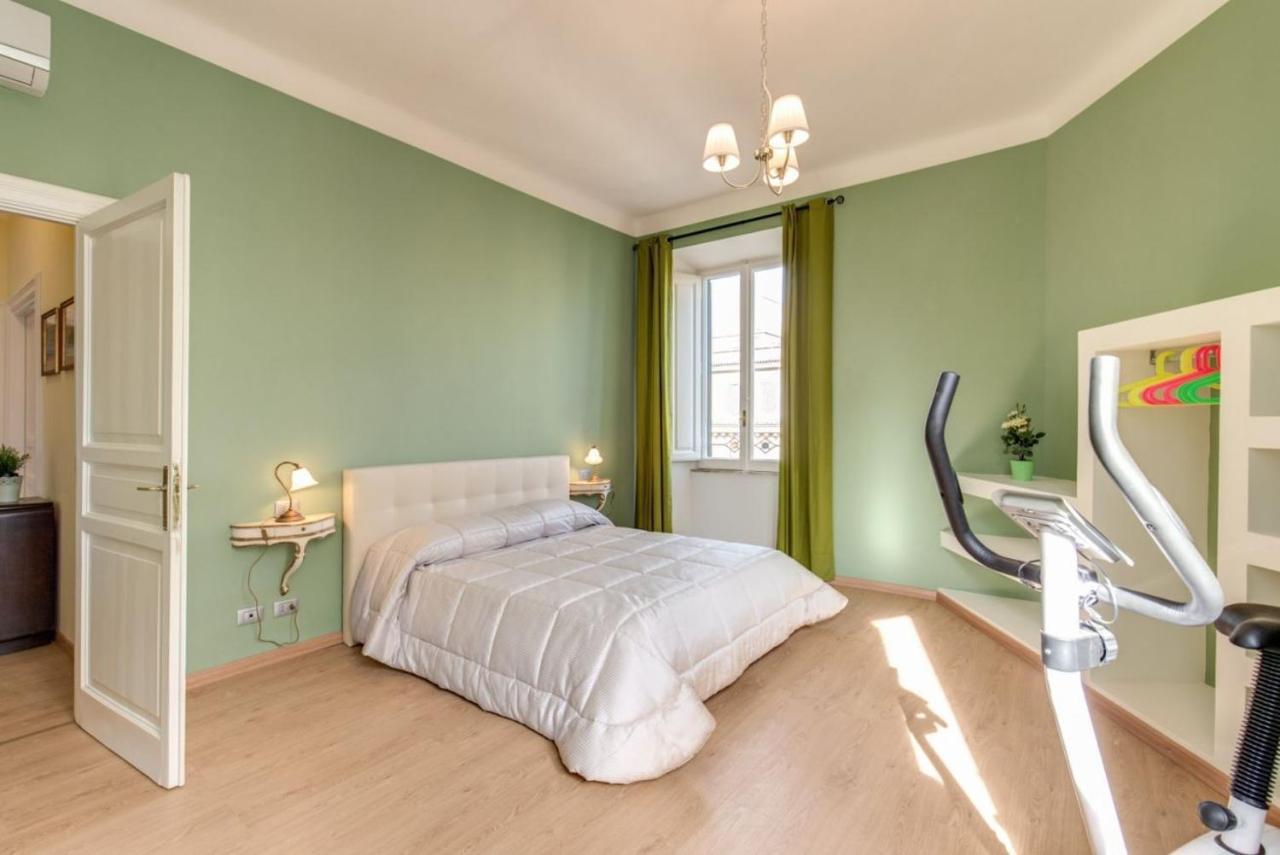 Lovely 4-Bedroom Apartment 30M Sangiovanni Metro 罗马 外观 照片