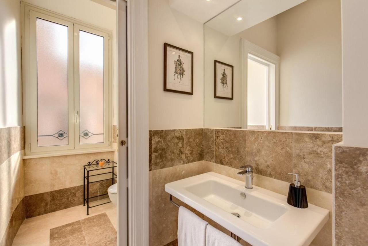 Lovely 4-Bedroom Apartment 30M Sangiovanni Metro 罗马 外观 照片